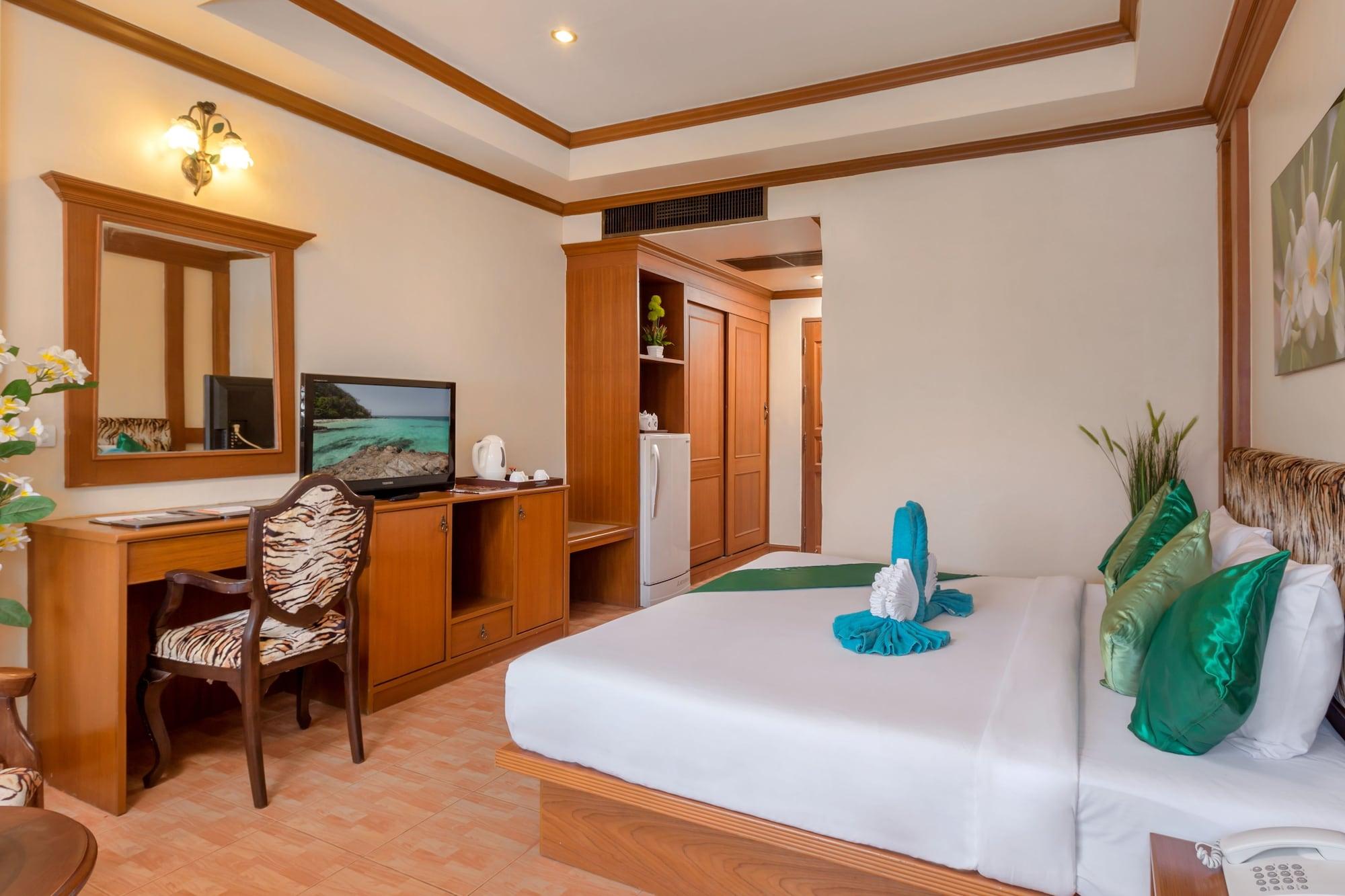 Tiger Inn Patong Екстер'єр фото