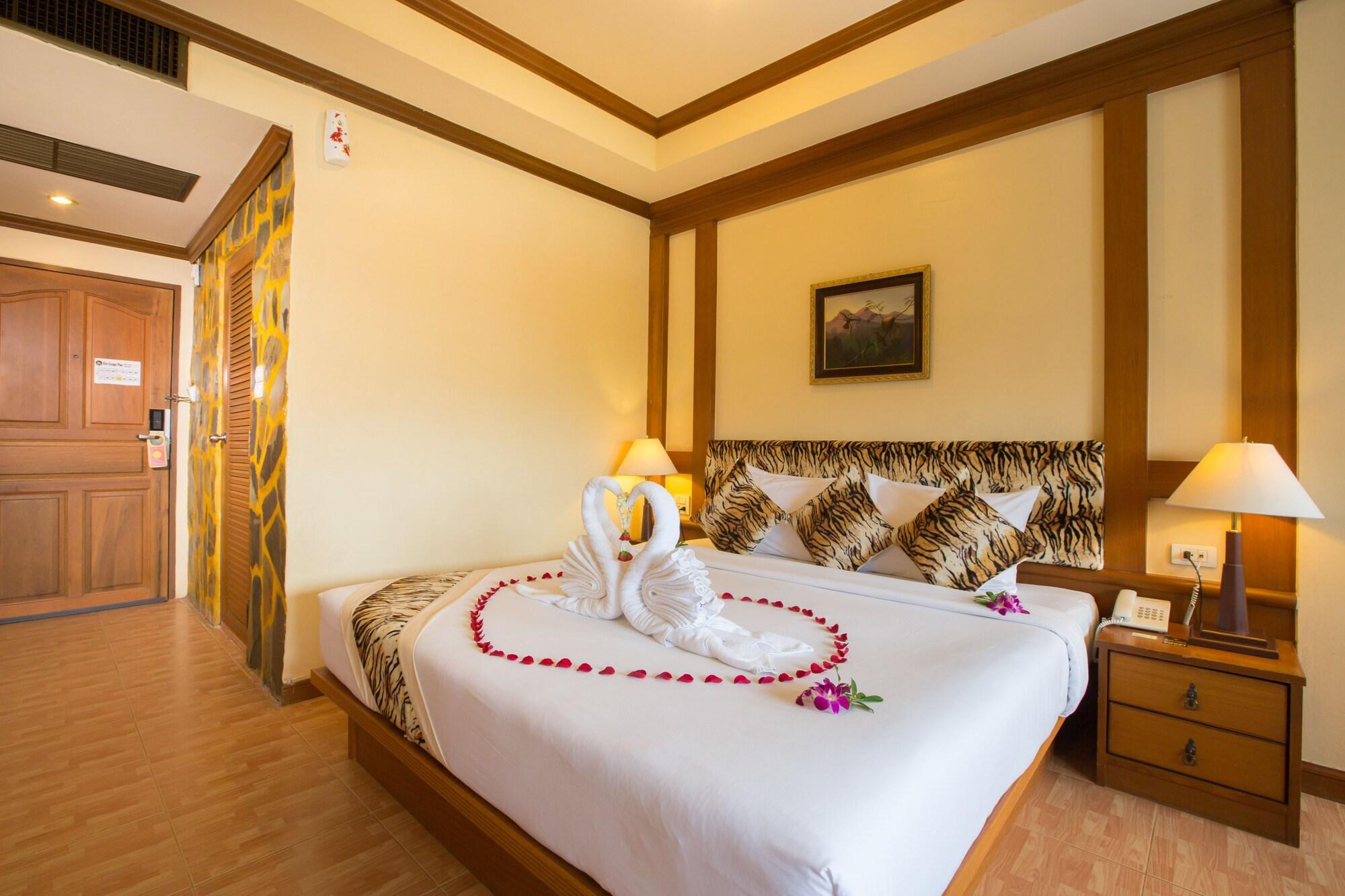 Tiger Inn Patong Екстер'єр фото
