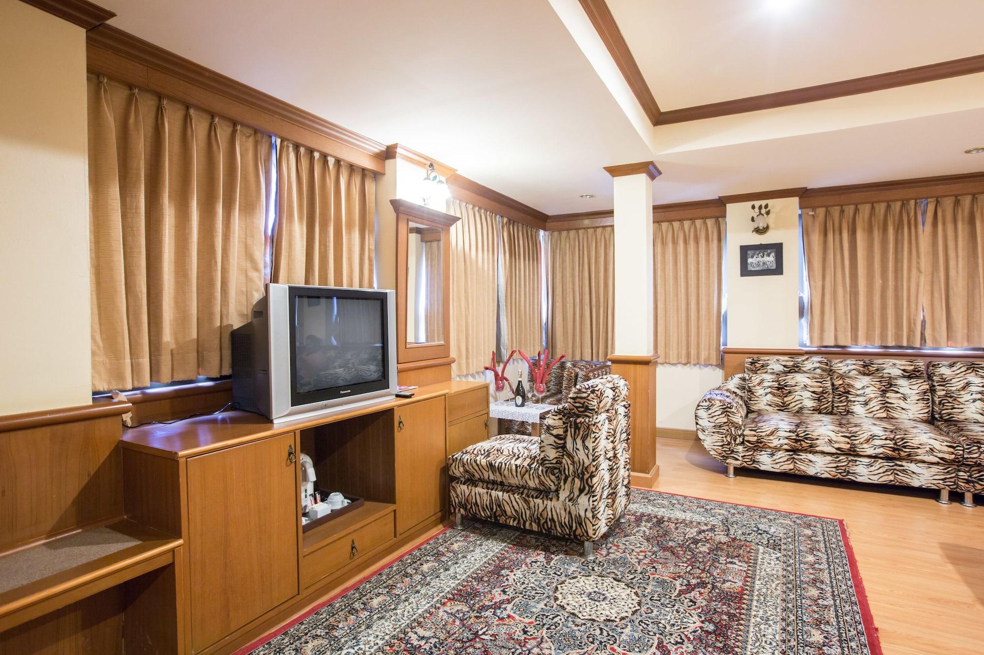 Tiger Inn Patong Екстер'єр фото