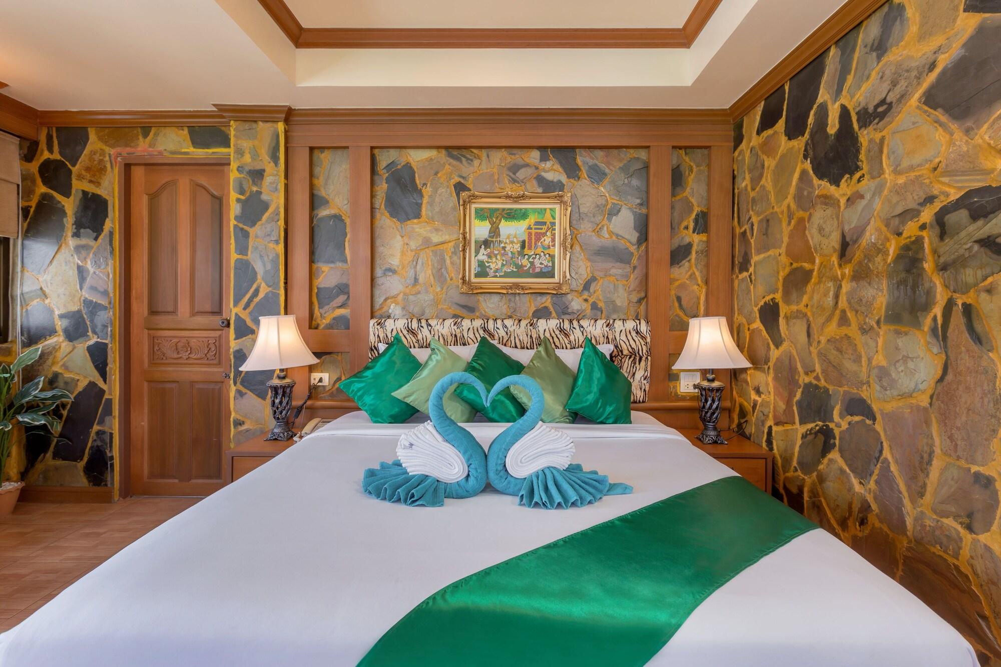 Tiger Inn Patong Екстер'єр фото