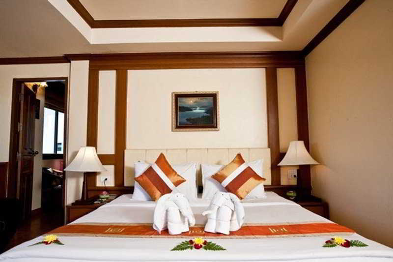 Tiger Inn Patong Екстер'єр фото