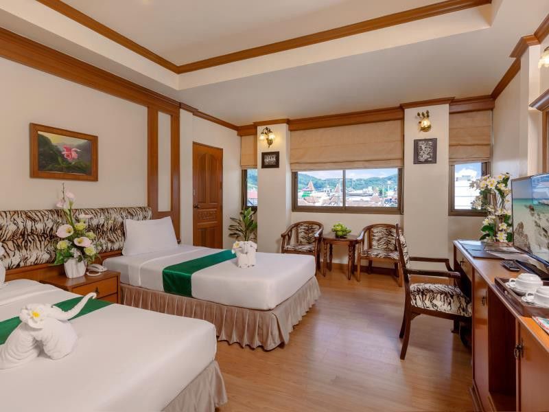 Tiger Inn Patong Екстер'єр фото