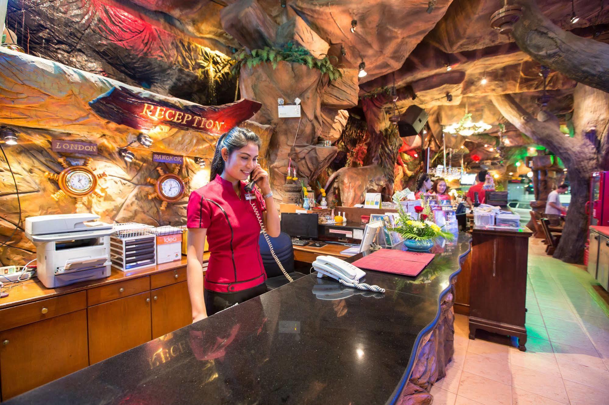Tiger Inn Patong Екстер'єр фото